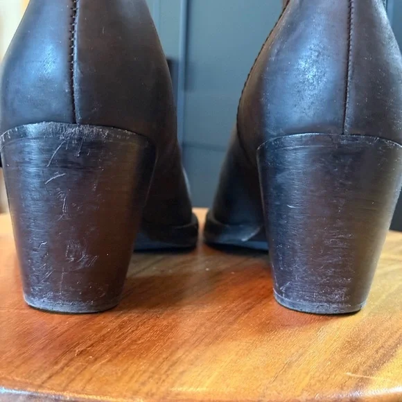 Acne Studios - The Pistol Leather Ankle Boots / Size 37 - Picture 8 of 10